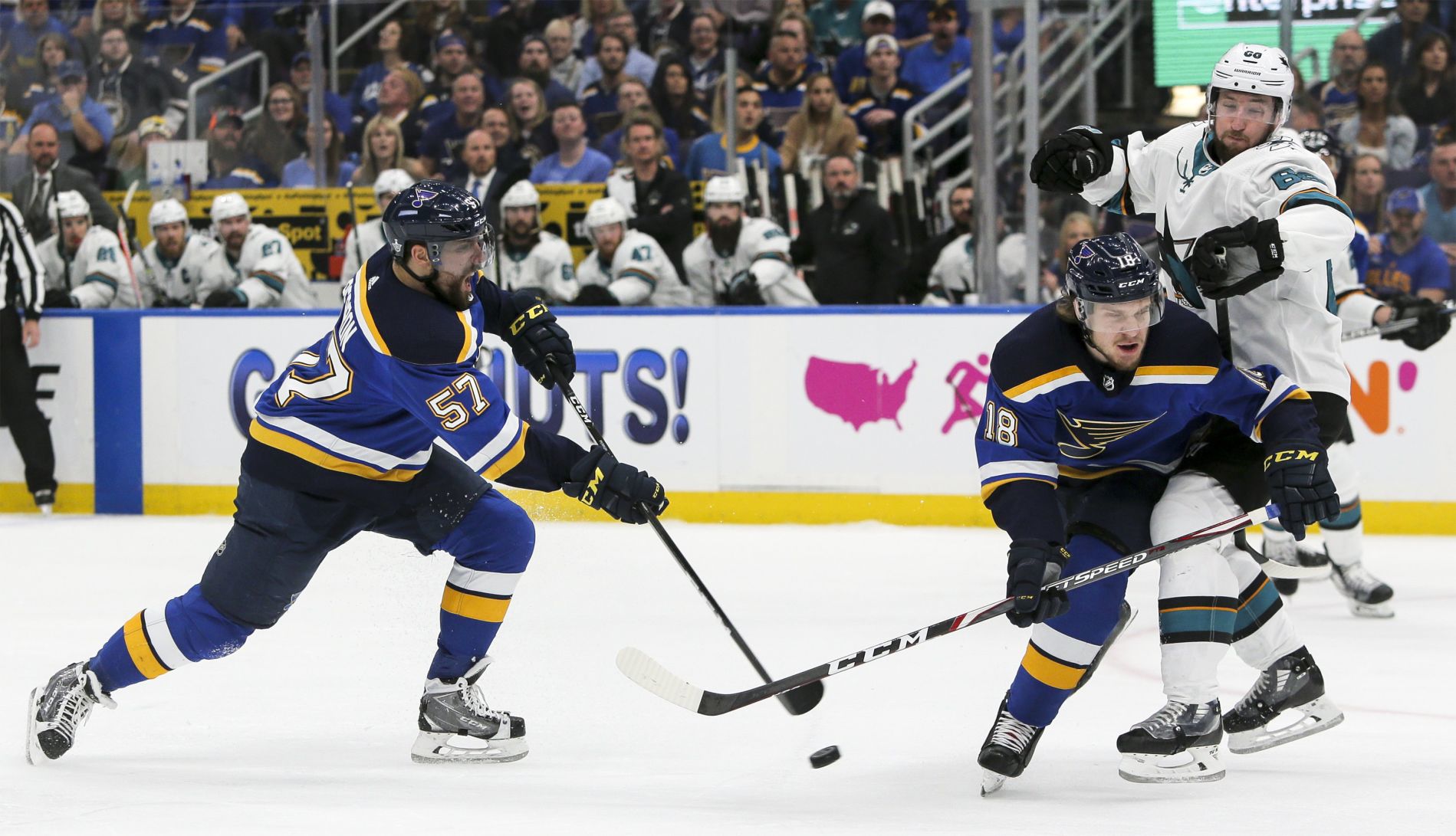 Blues look to redeem in Game 4
